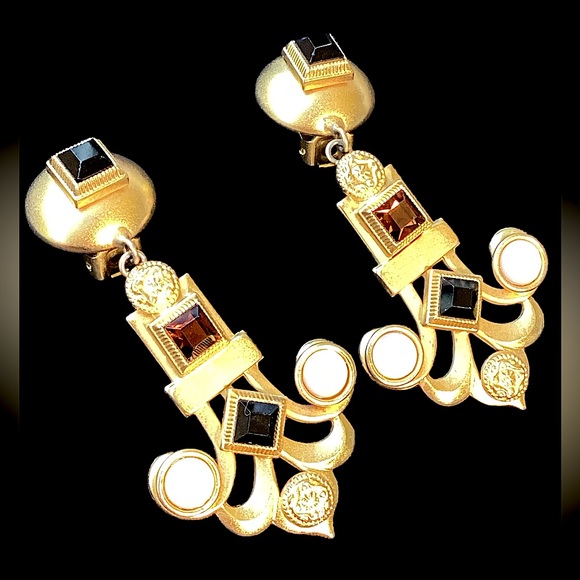 Vintage 1980’s Natasha Stambouli Etruscan 24kt GP Earrings - Picture 7 of 8